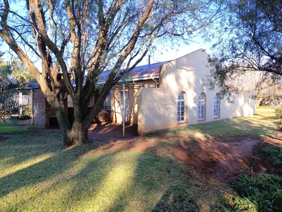 Commercial Property for Sale in Bloemdal Free State